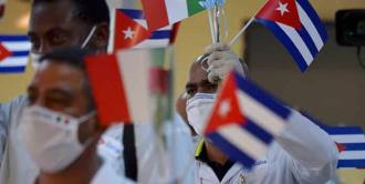 Reportajes de Loret sobre médicos cubanos son refritos, dice AMLO
