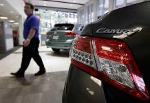 Cayeron 8% ventas de autos nuevos