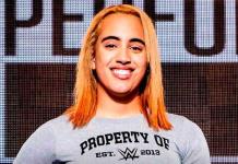 Hija de "The Rock" firma con la WWE