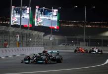 Hamilton domina el segundo libre; Verstappen fue cuarto y Checo noveno