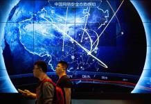 Hackeos y carrera espacial amenazan economía mundial
