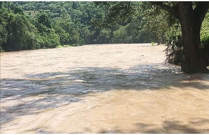 Alertan por el desfogue de la presa Zimapán