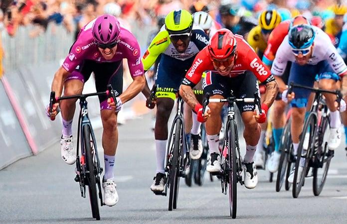 Démare repite triunfo en 6ta. etapa del Giro