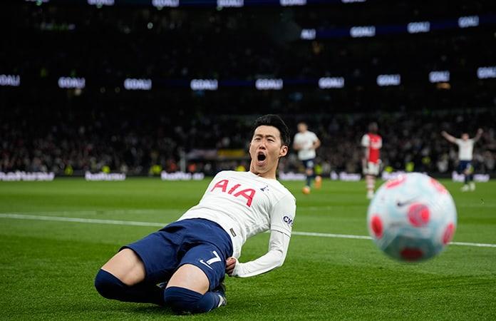 Tottenham vence por 3-0 al Arsenal